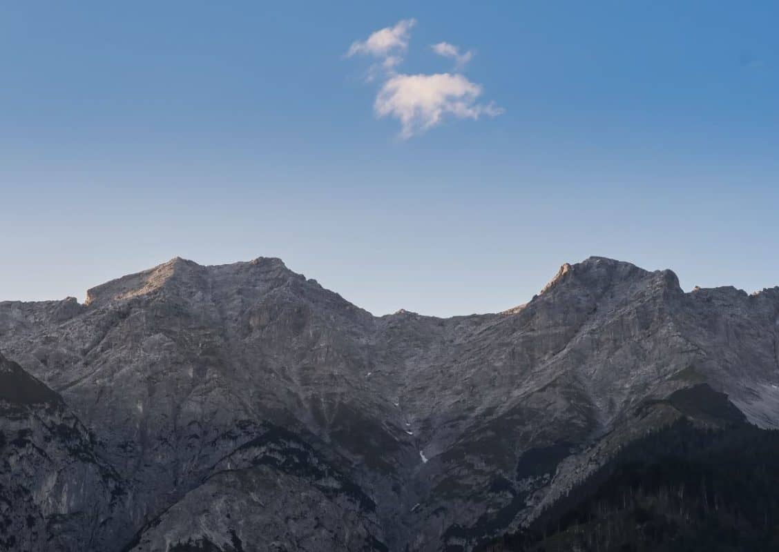 Ein Stück Hamburg in den Alpen: Einmal zum "Bergdoktor" und zurück . . . 3 paul gilmore 2BrM0AWlHnM unsplash 1