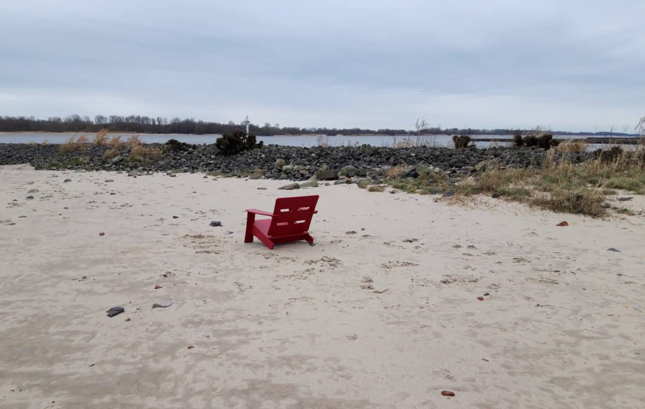 „Wurde der angespült?“ – Ausfahrt mit dem 'Cabrio-Chair' an den Elbstrand 6 20210206 120943 scaled e1612709009300