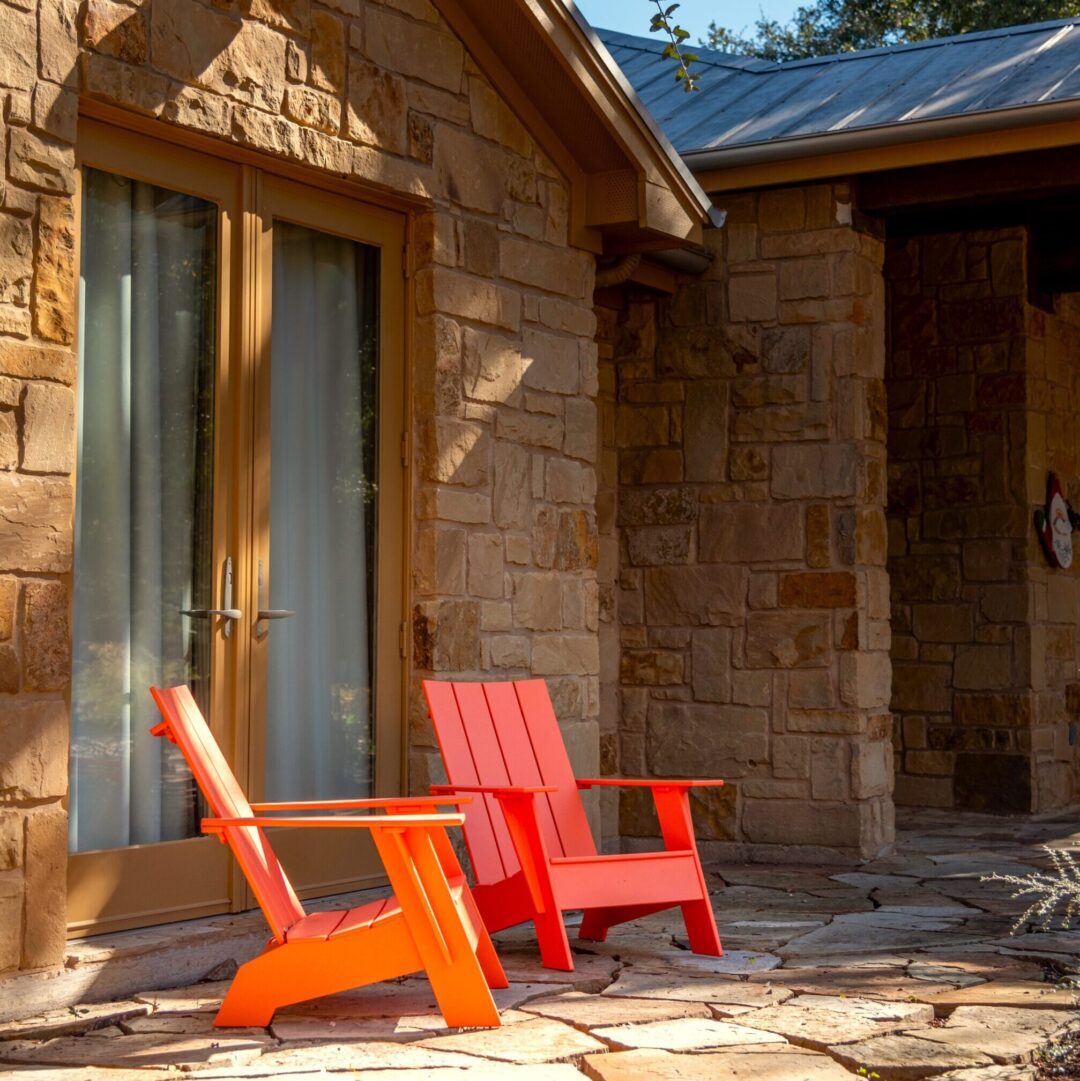beSeaside Chairs Hamburg Loll Designs Adirondack Chair aus recyceltem Kunststoff Modell 4SlatFlat compact sunset orange