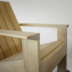 BeSeaside ESPRESSO Premium Adirondack Chair Robinie Vollholz geoelt Detail